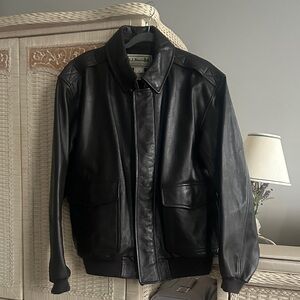 L.L. Bean Men's Black/brown Leather Bomber Jacket